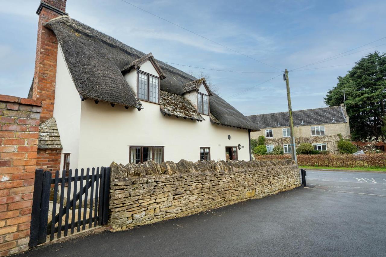 Cotswold Thatched Cottage Mickleton  Luaran gambar