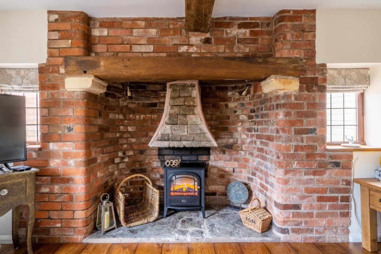 Cotswold Thatched Cottage Mickleton  Luaran gambar